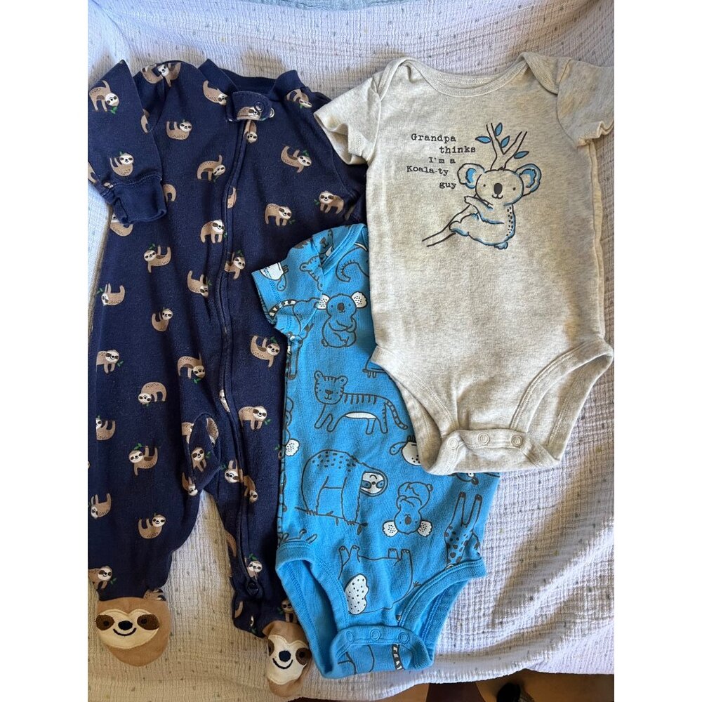 Carter’s 6 months Animals 3 piece set 1 Sleeper 2 Body Suits